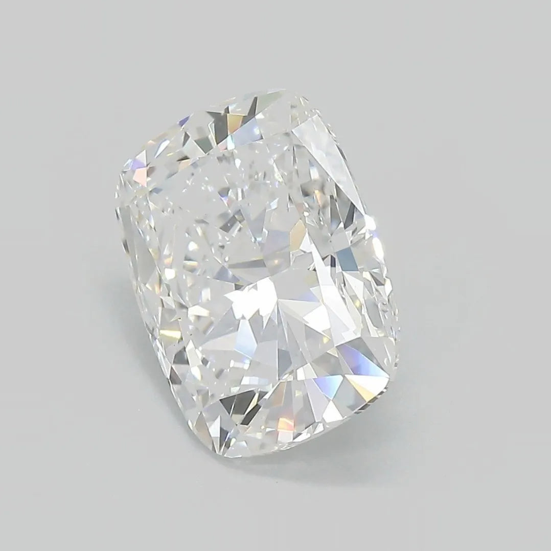 4.28ct Cushion modified Lab Grown Diamond (Colour E, Clarity VS1, IGI Certified)