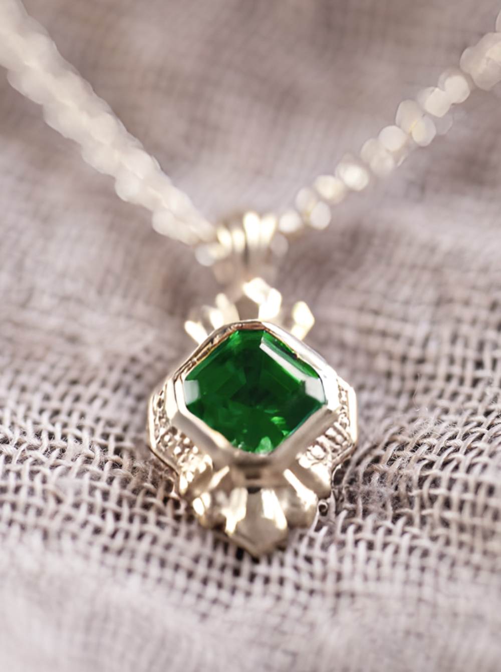 The Paris 1 ct. Emerald Necklace