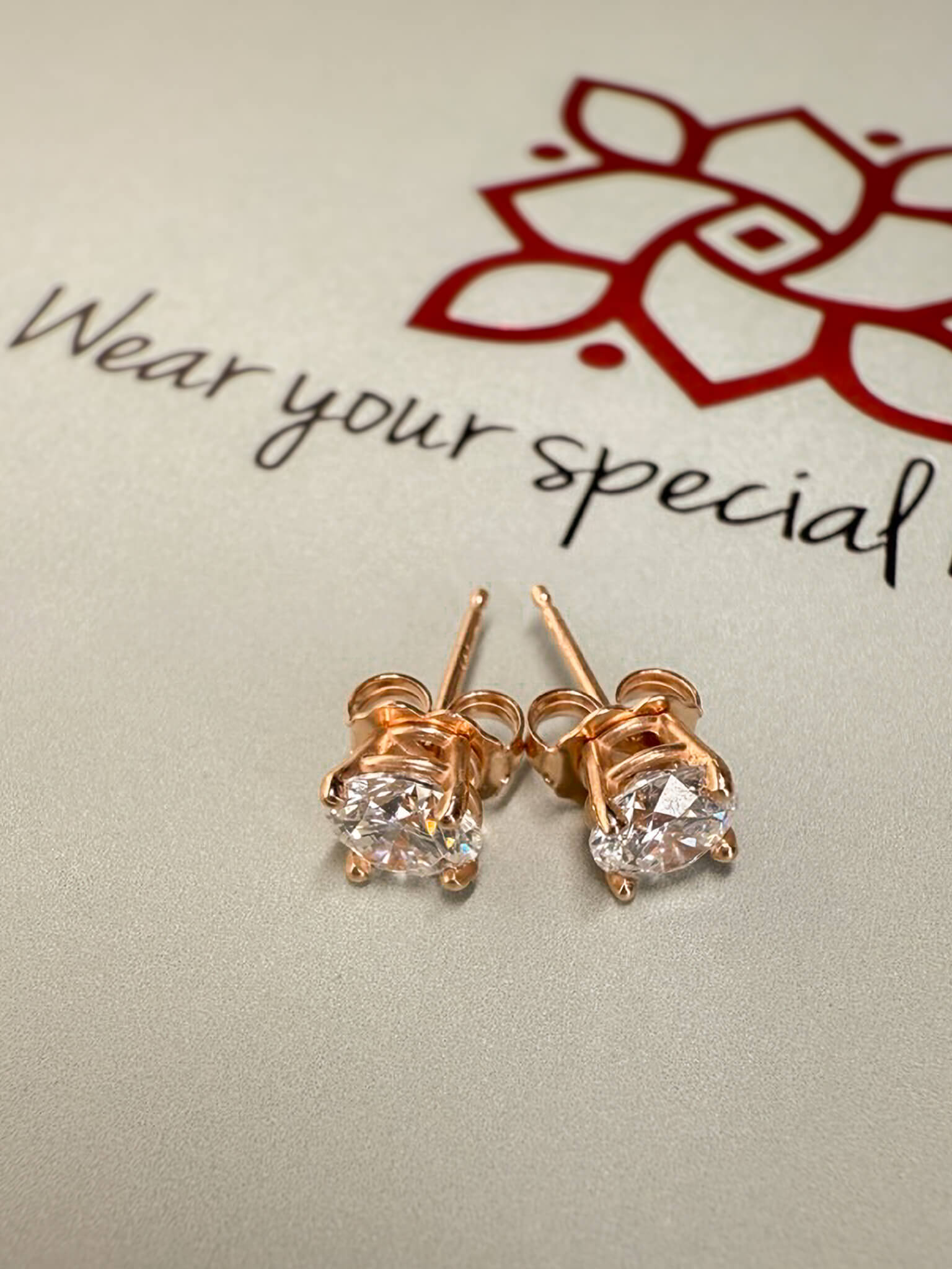 Round Lab-Grown Diamond Stud Earrings (14k Gold)