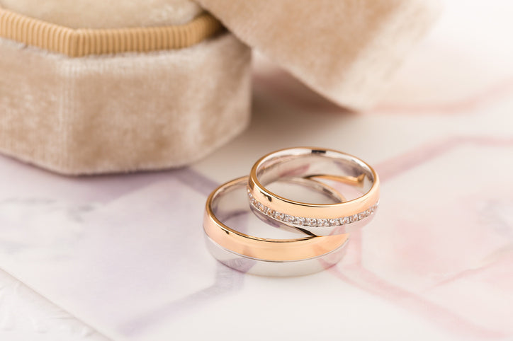 Mixed Metals Is A Great Way To Have The Best Of Both Worlds: Rose Gold And White Gold
