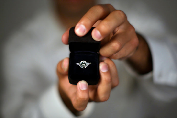 4 Little Ways To Save Money On An Engagement Ring