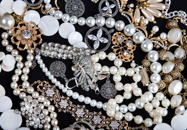 How Do You Know When To Restore Your Vintage Jewelry?