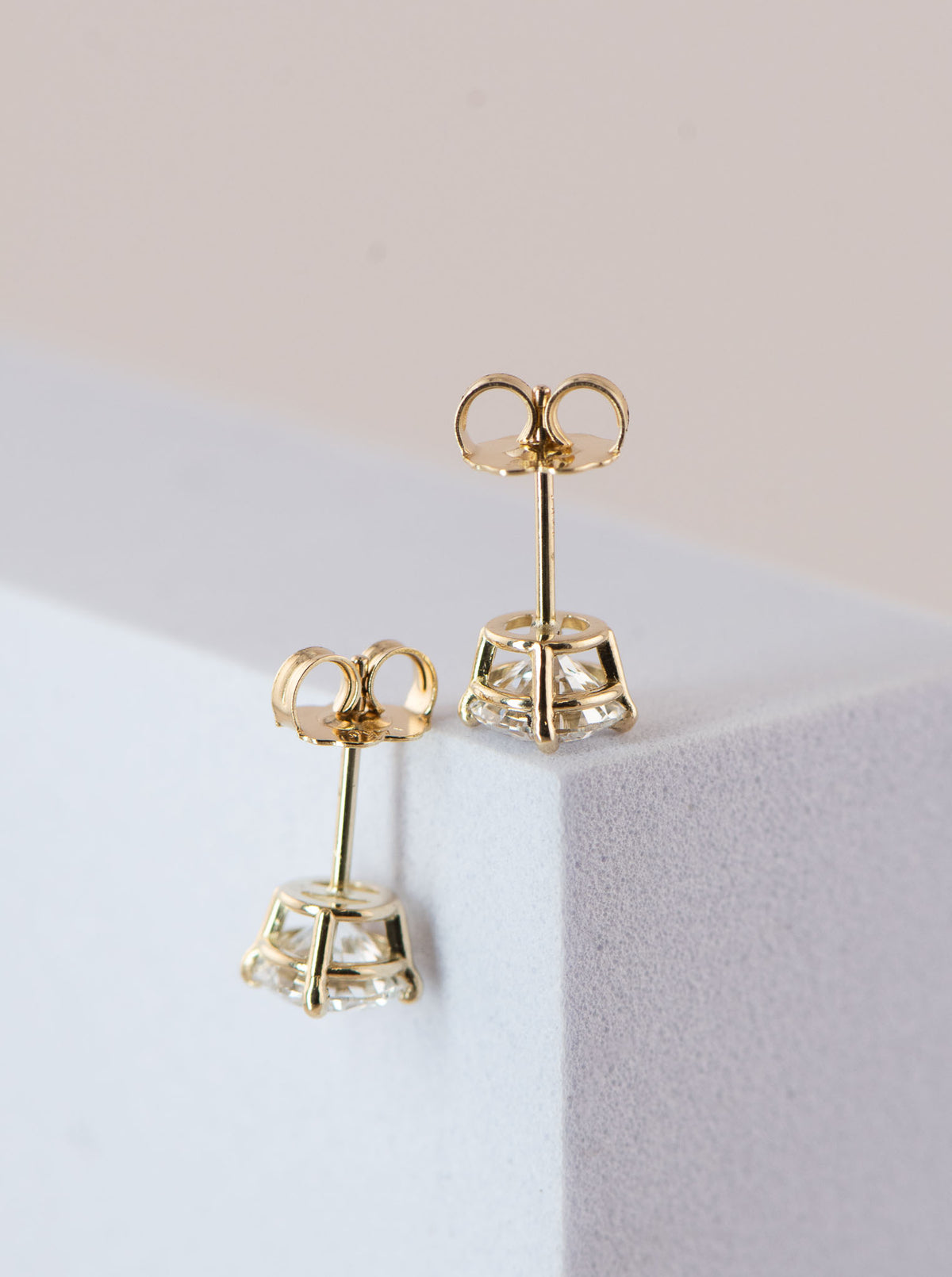 14K Gold Stud Earrings Round Lab-Grown Diamond
